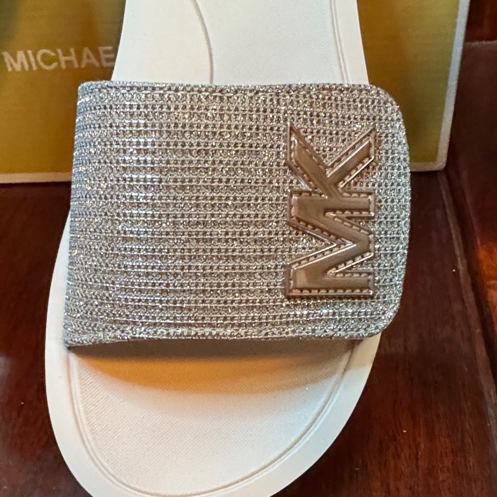 NWT Michael Kors MK Slides Glittering White Gold Sandals Size 8 w/Box - Picture 8 of 10